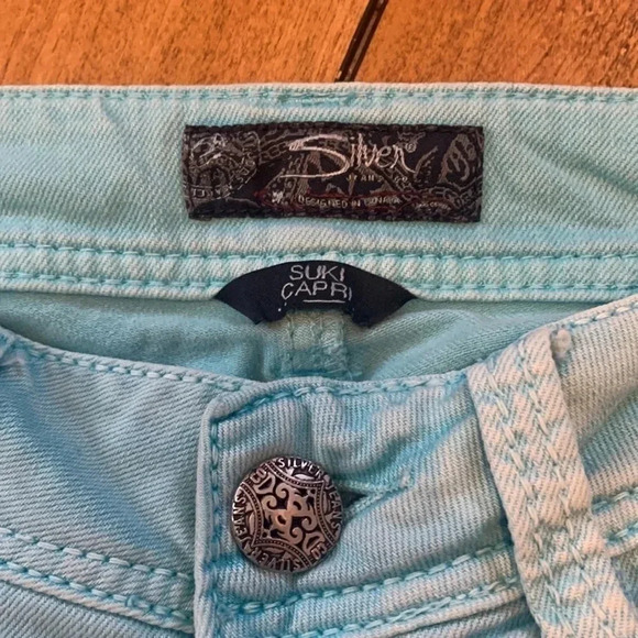 Silver suki jean capris - Picture 3 of 7